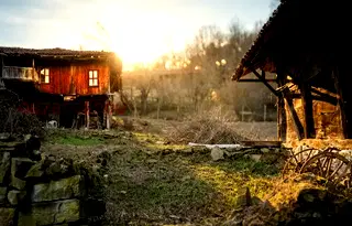 Къща във Велико Търново, с. Балуци