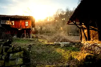 Къща във Велико Търново, с. Балуци