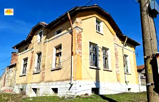 Къща във Враца, с. Баница