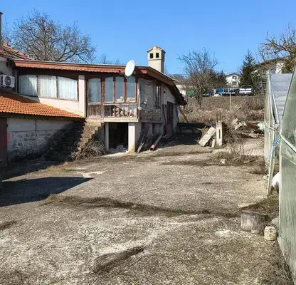 Снимка 3 — Къща с 5 стаи в с. Баново, област Варна, с паркинг