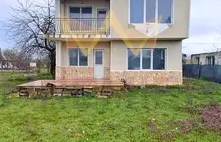 Къща в Добрич, с. Божурец