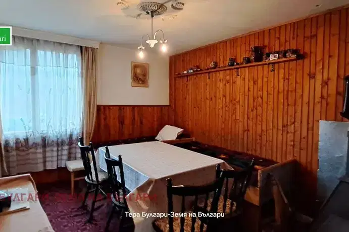 Къща в Перник, с. Боснек