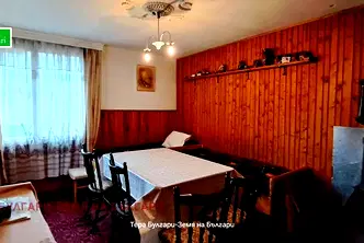 Къща в Перник, с. Боснек