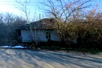 Къща в Търговище, с. Бракница