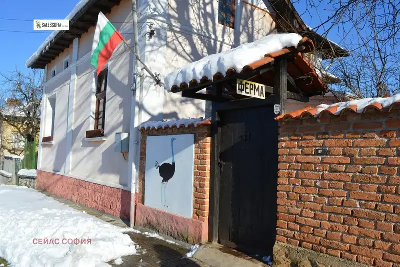 Къща в Ловеч, с. Брестница