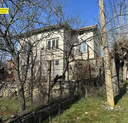 Снимка 2 — Къща във Враца, с. Цаконица