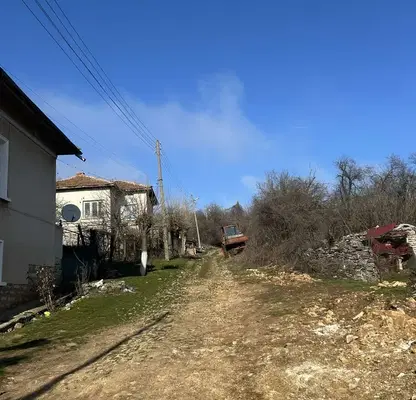 Снимка 3 — Къща във Враца, с. Цаконица
