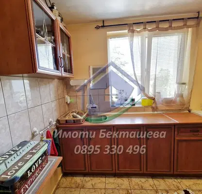 Снимка 2 — Къща в Русе, с. Червена вода