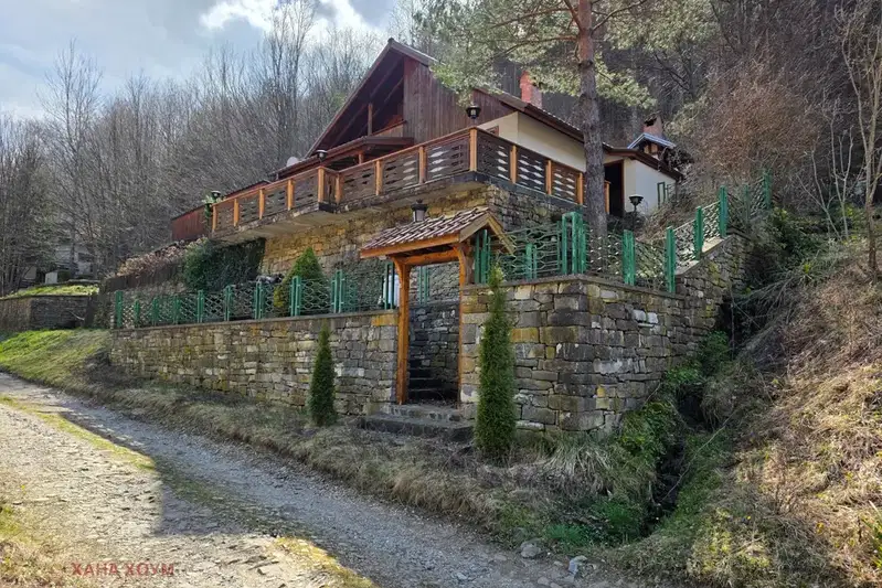 House in Oblast Lovech, Chiflik