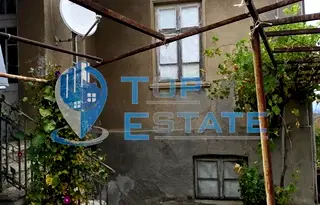 Къща във Велико Търново, с. Джулюница