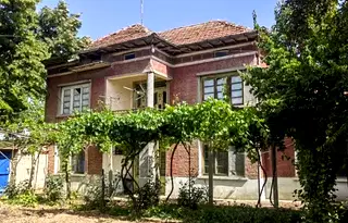 Къща във Велико Търново, с. Джулюница