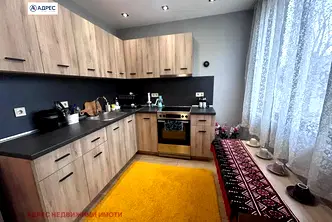 Къща във Велико Търново, с. Добри дял