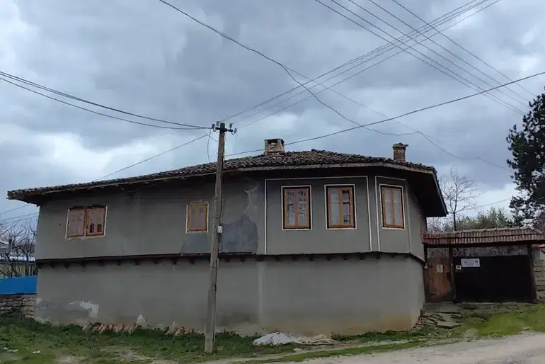 House in Oblast Veliko Tyrnovo, Dobri Dyal
