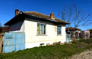 Къща във Велико Търново, с. Добри дял