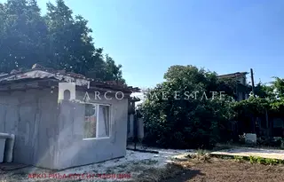 Къща в Пазарджик, с. Добровница