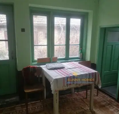 Снимка 4 — Къща във Велико Търново, с. Долна Липница