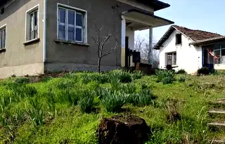 Къща във Враца, с. Долни Вадин
