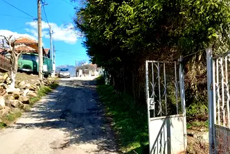 Къща в София, с. Долно Камарци