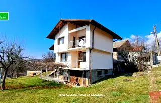 Къща в Перник, с. Драгичево