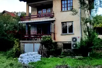 Къща в Перник, с. Драгичево