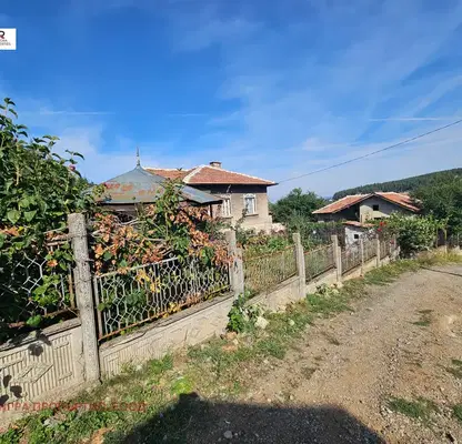 Photo 5 — House in Oblast Pernik, Dren