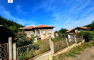 Къща в Перник, с. Дрен