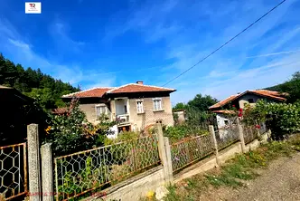 Къща в Перник, с. Дрен