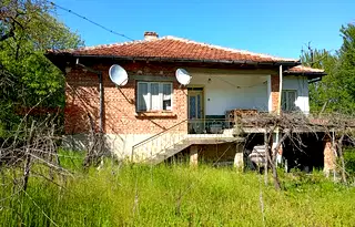 Къща във Варна, с. Дъбравино