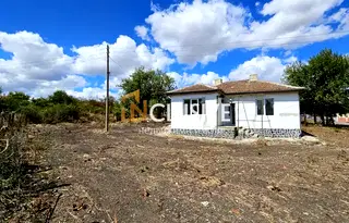 Къща в Бургас, с. Дюлево