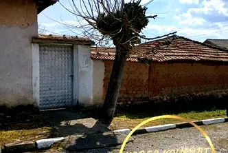 Къща в Хасково, с. Елена
