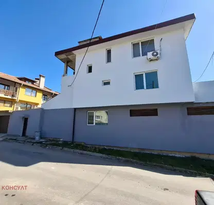 Photo 2 — House in German