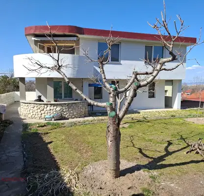 Photo 4 — House in German