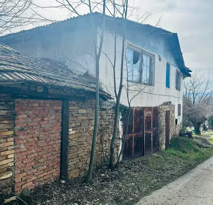 Снимка 2 — Къща в Габрово, с. Геша