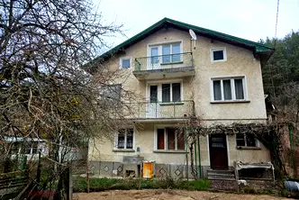 Къща в София, с. Голема Раковица