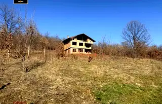 Къща в Ловеч, с. Голяма Желязна