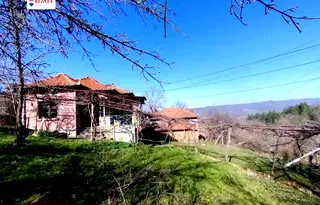 Къща в Ловеч, с. Голяма Желязна