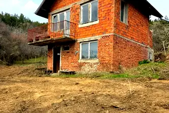Къща в Кюстендил, с. Горна Брестница
