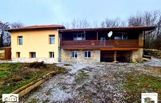 Къща във Велико Търново, с. Горна Липница