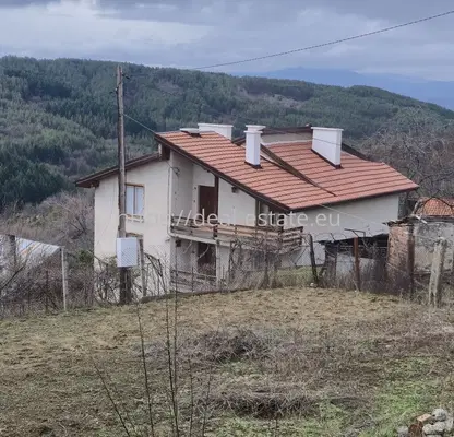 Снимка 4 — Къща в Благоевград, с. Горно Хърсово