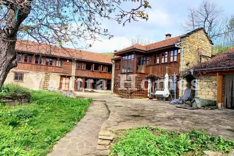 House in Oblast Gabrovo, Gostilica