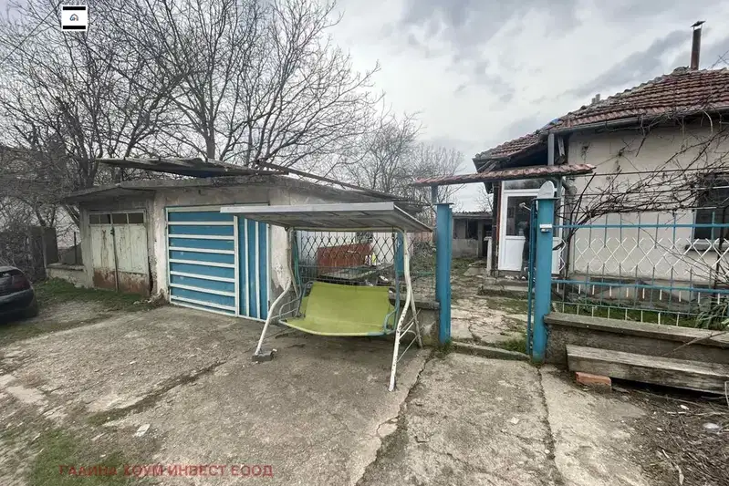 House in Oblast Pleven, Grivica