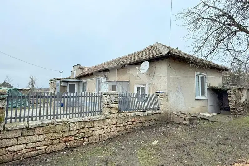Къща в Добрич, с. Гурково