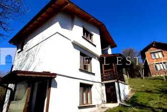 Къща в Перник, с. Гърло