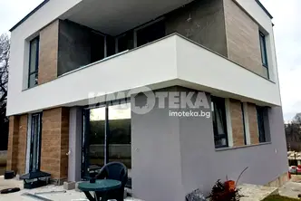 Къща в София, с. Хераково