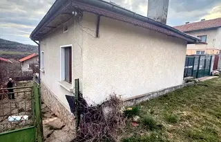 Къща в София, с. Хераково