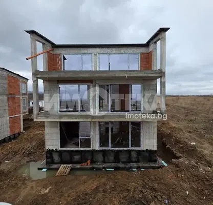 Photo 2 — House in Ivanyane