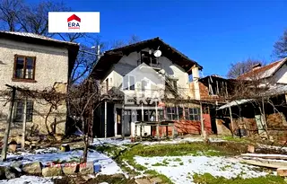 Къща в Ловеч, с. Изворче