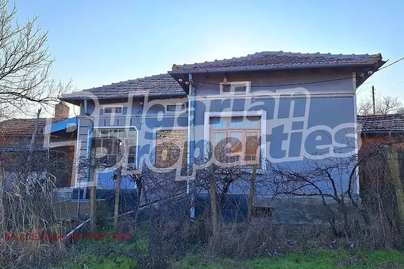 House in Oblast Dobrich, Izvorovo