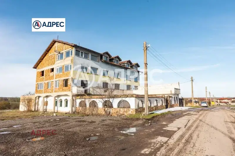 Къща във Варна, с. Изворско