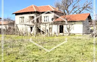 Къща във Велико Търново, с. Караисен